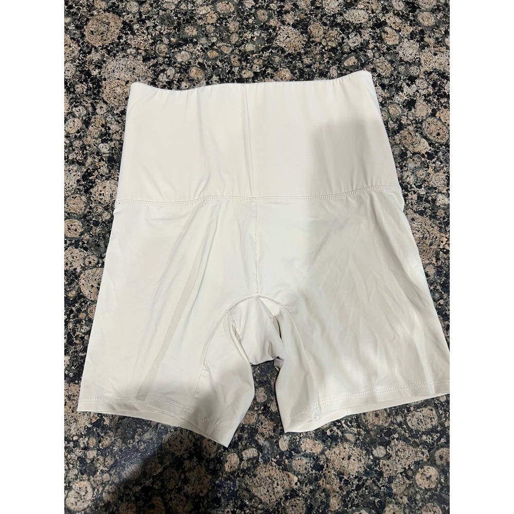 Smoothform Shapewear Womens Beige High Waisted Control Shorts Large RN 105561